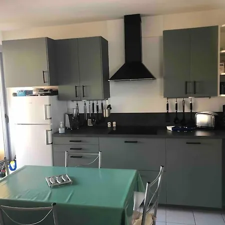 Face A La En Roussillon *