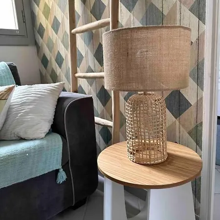 Apartment Face A La En Roussillon *