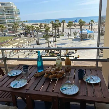 Face A La En Roussillon Apartment