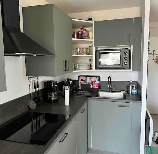 Face A La En Roussillon Apartamento